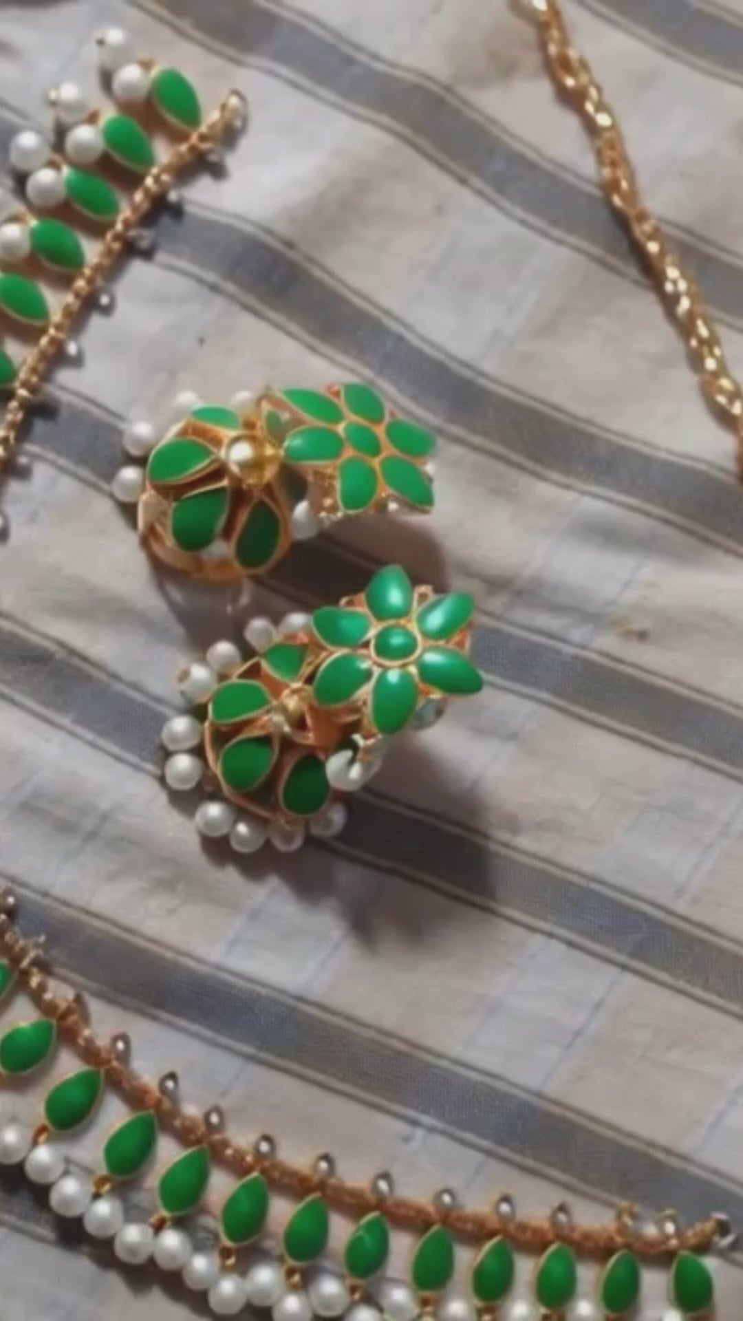 Green Stone Set